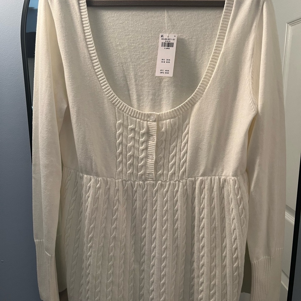 NEW Hollister Cream, Long Sleeve Knit Top. XL.